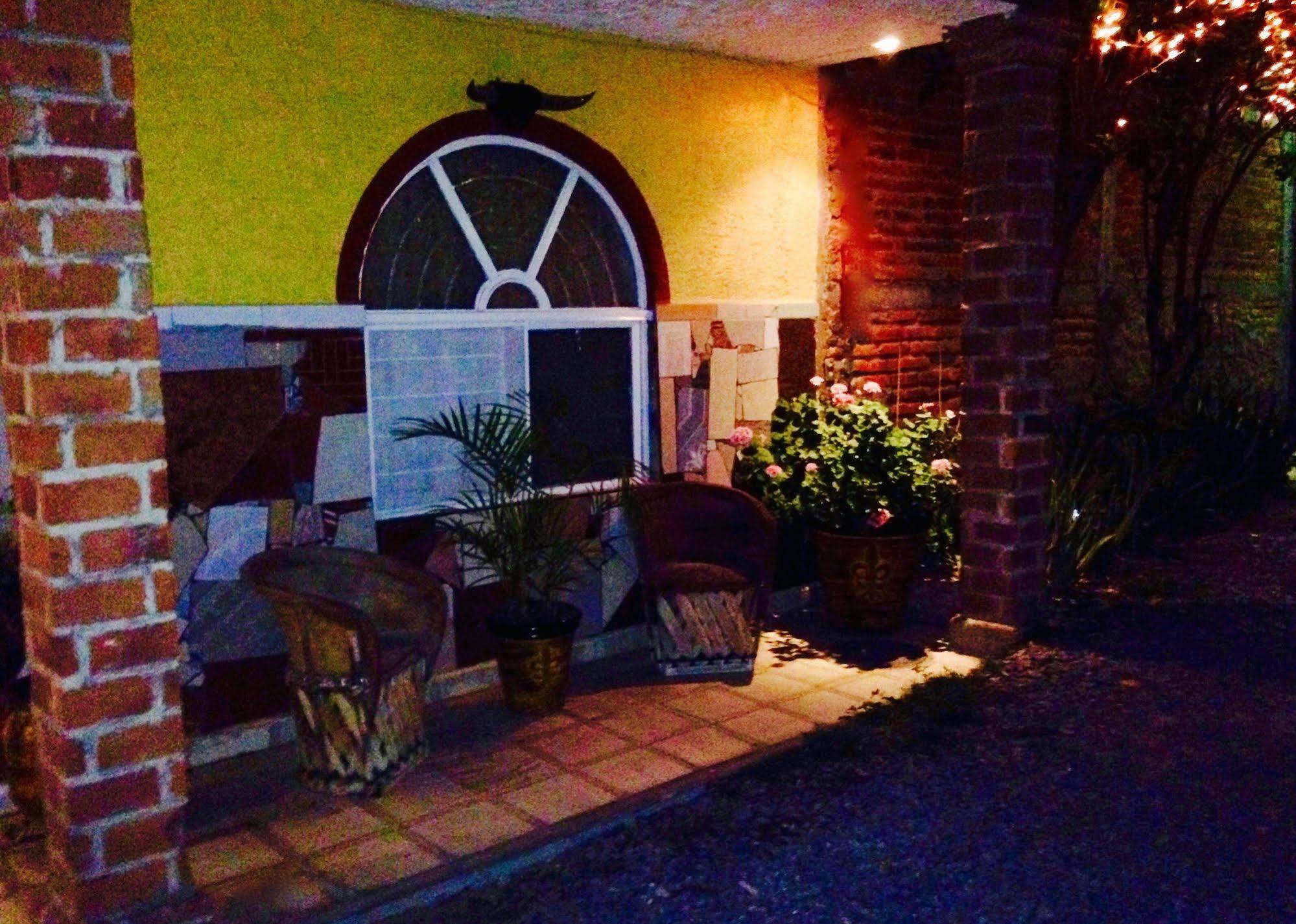 Hotel Mi Pueblito Tonalá Esterno foto