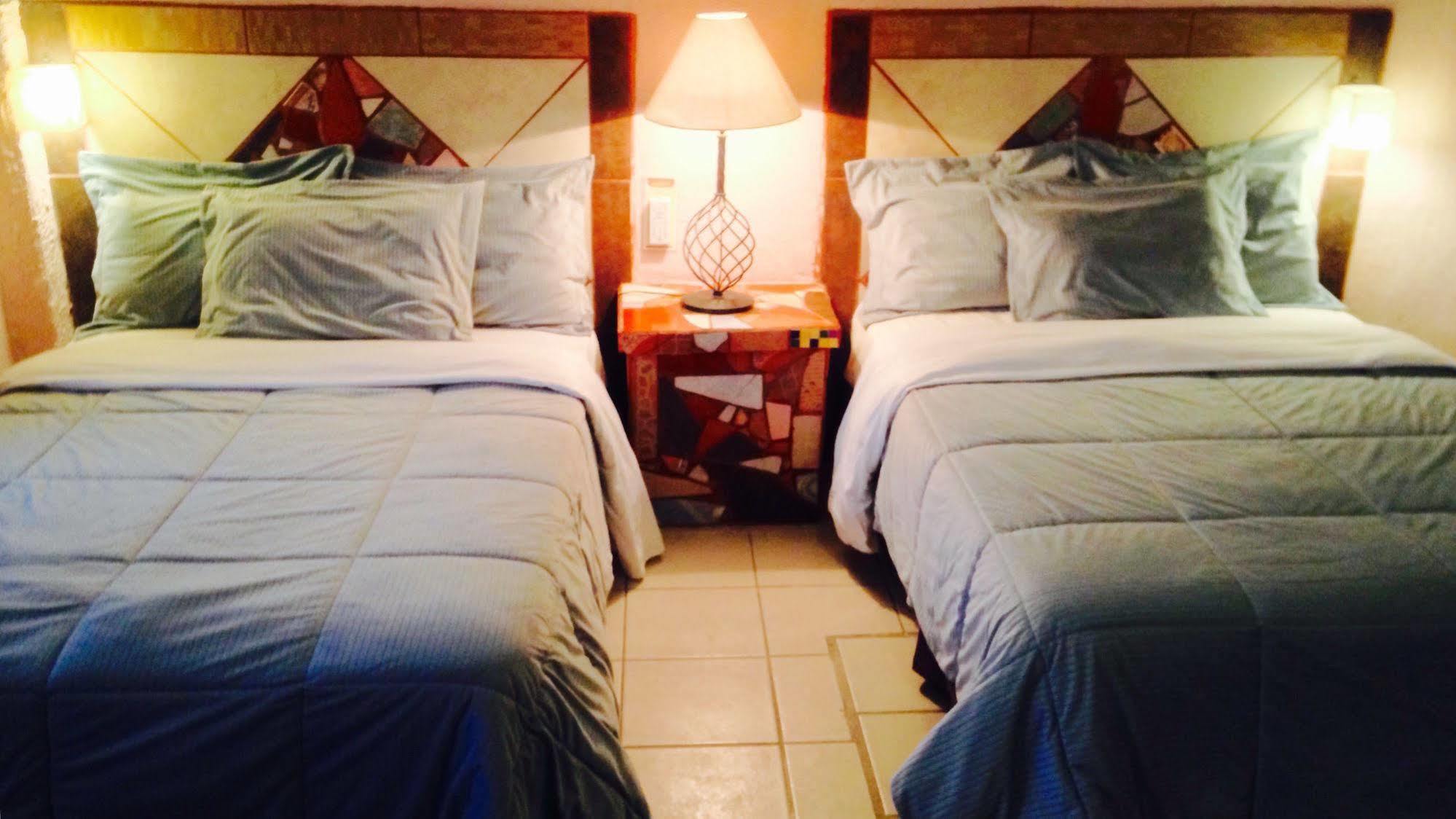 Hotel Mi Pueblito Tonalá Esterno foto