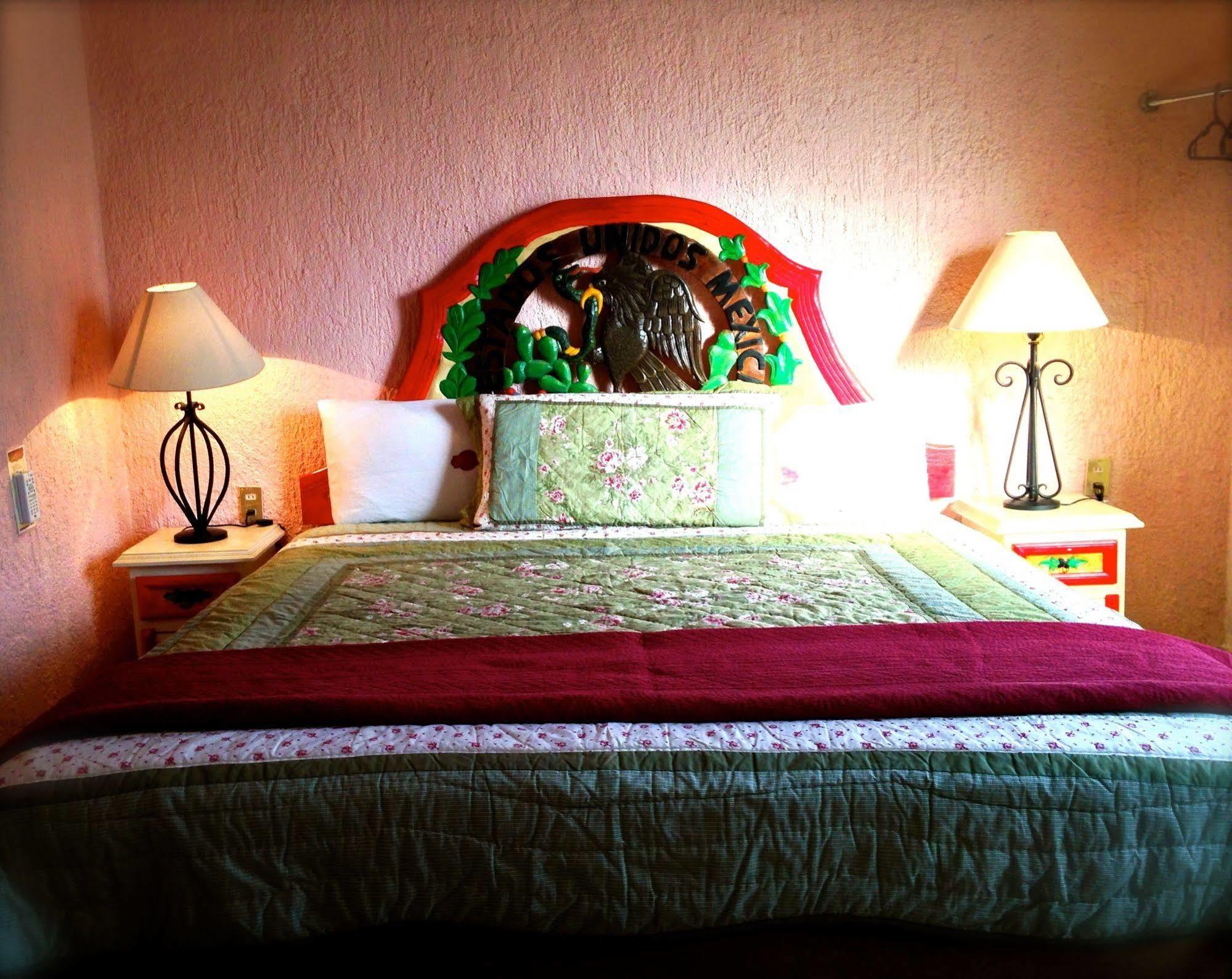 Hotel Mi Pueblito Tonalá Esterno foto