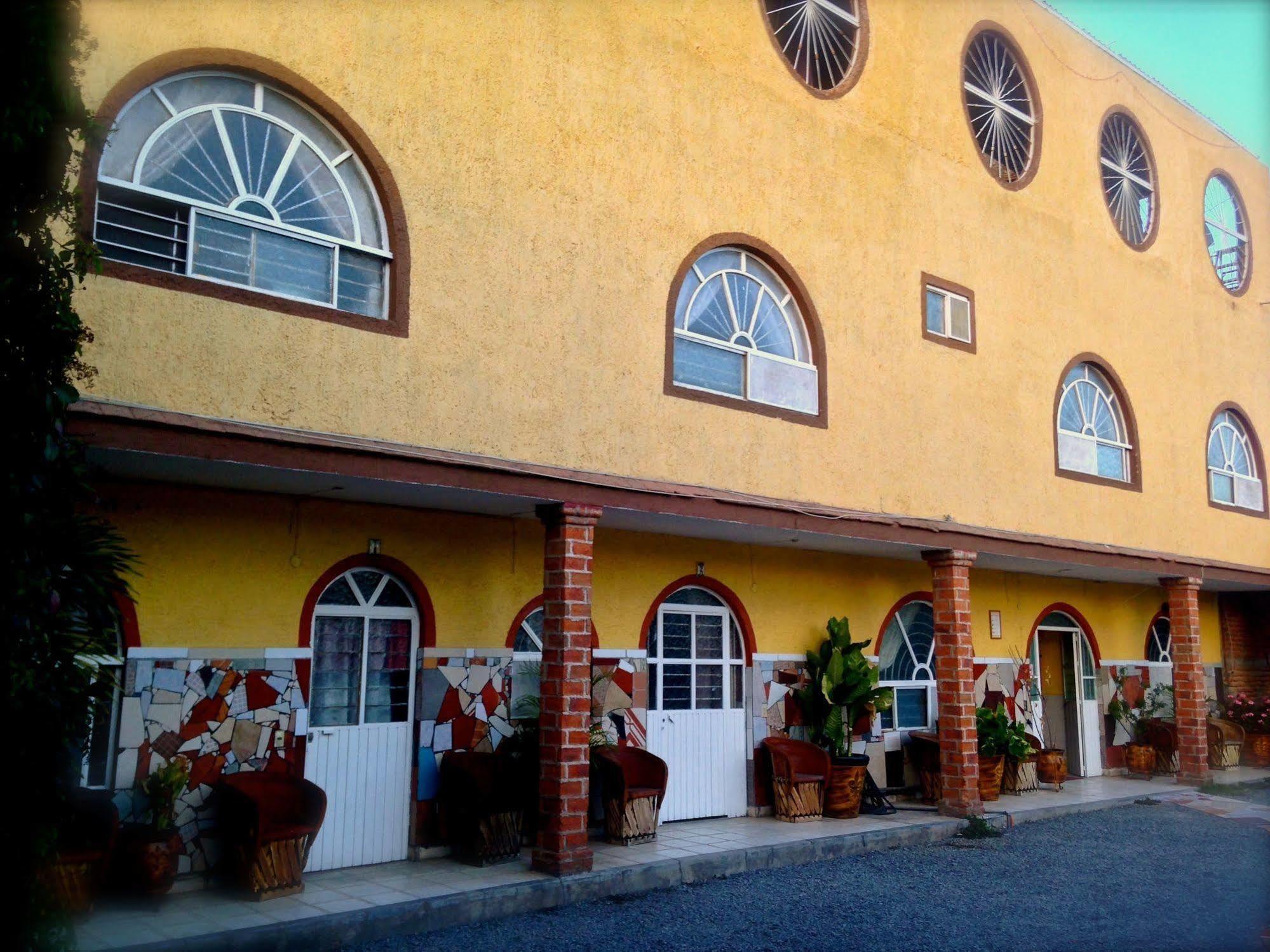 Hotel Mi Pueblito Tonalá Esterno foto