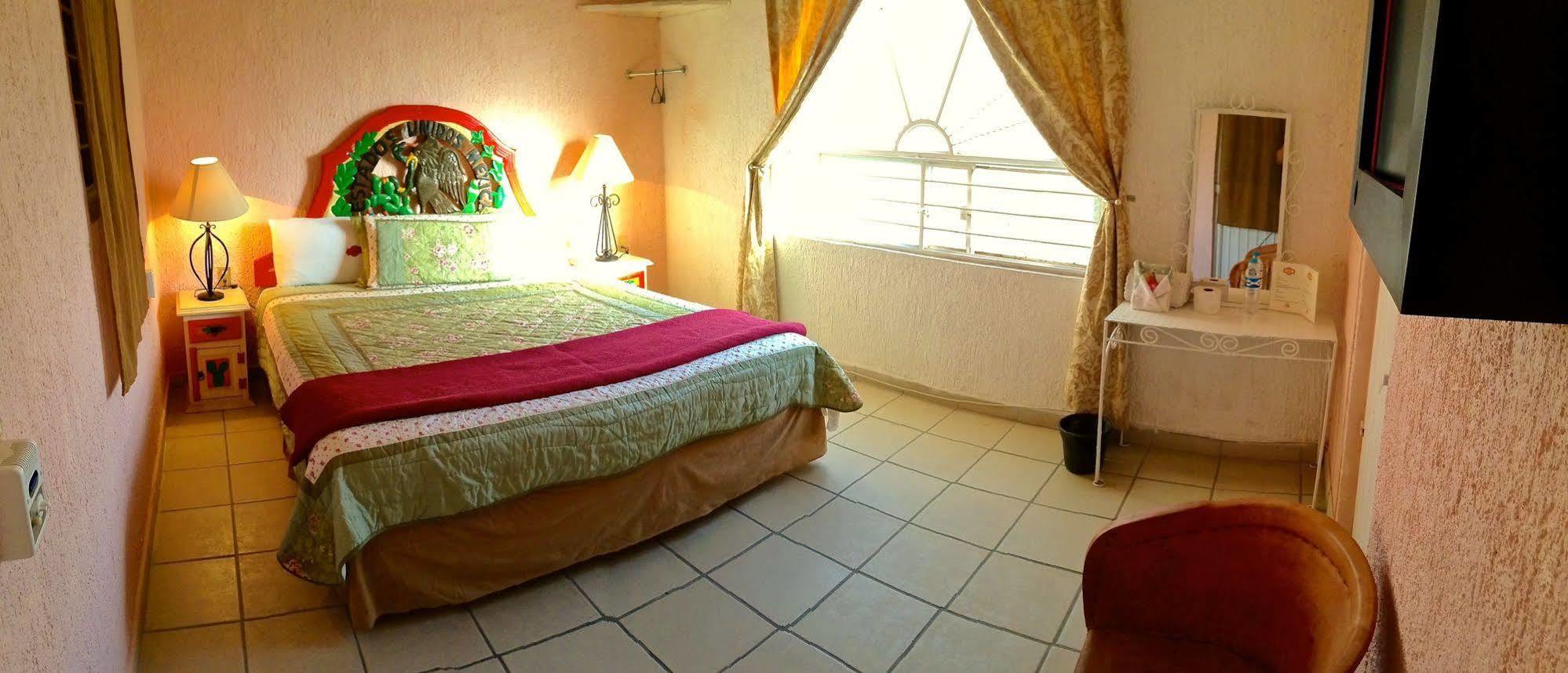 Hotel Mi Pueblito Tonalá Esterno foto